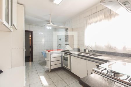Apartamento à venda com 127m², 3 quartos e 2 vagasCozinha 