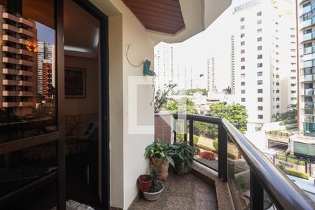Apartamento à venda com 127m², 3 quartos e 2 vagasVaranda 