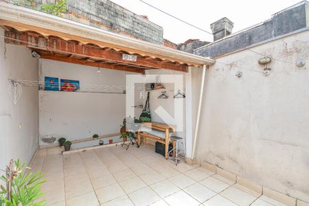 Casa à venda com 120m², 2 quartos e 1 vaga Casa à venda com 120m², 2 quartos e 1 vagaQuintal