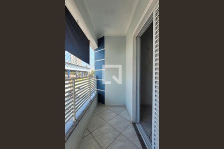 Apartamento à venda com 150m², 3 quartos e 2 vagas Apartamento à venda com 150m², 3 quartos e 2 vagasSacada Suíte