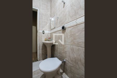 Casa para alugar com 148m², 3 quartos e 3 vagasBanheiro Social