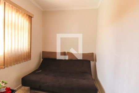 Casa à venda com 109m², 4 quartos e 5 vagas Casa à venda com 109m², 4 quartos e 5 vagasEscritório