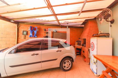 Casa à venda com 109m², 4 quartos e 5 vagas Casa à venda com 109m², 4 quartos e 5 vagasGaragem