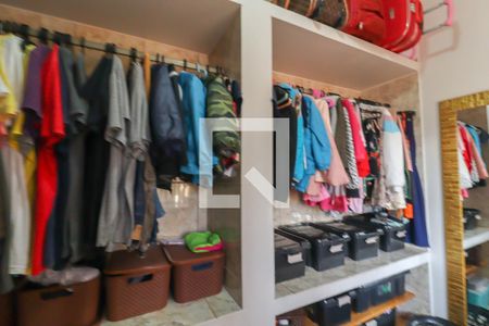 Casa à venda com 109m², 4 quartos e 5 vagas Casa à venda com 109m², 4 quartos e 5 vagasSuíte