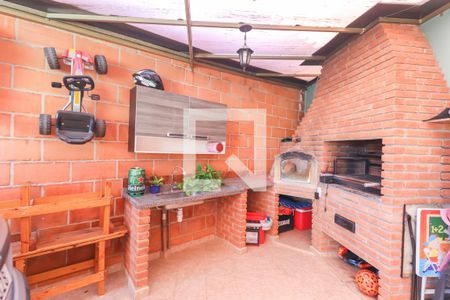 Casa à venda com 109m², 4 quartos e 5 vagas Casa à venda com 109m², 4 quartos e 5 vagasGaragem