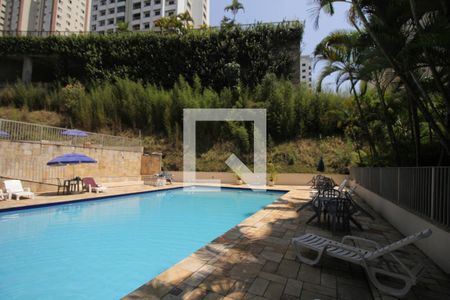 Apartamento para alugar com 72m², 3 quartos e 1 vagaÁrea comum - Piscina