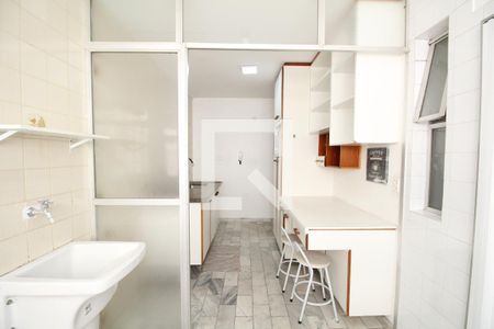 Apartamento para alugar com 72m², 3 quartos e 1 vagaÁrea de Serviço