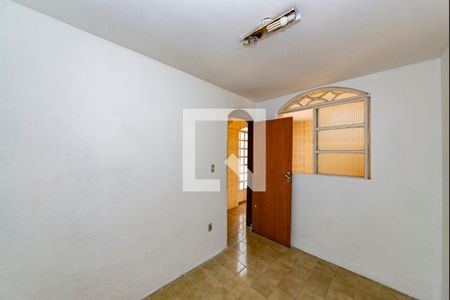 Casa à venda com 360m², 4 quartos e 4 vagasQuarto de Serviço