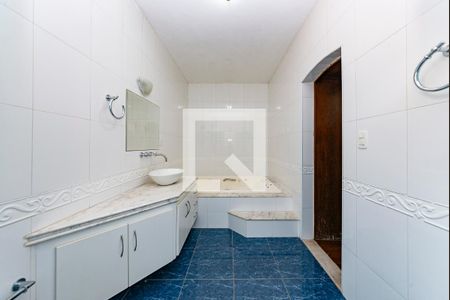 Casa à venda com 360m², 4 quartos e 4 vagasBanheiro da Suíte