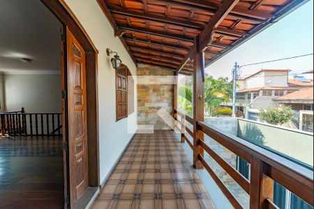 Casa à venda com 360m², 4 quartos e 4 vagasVaranda da Sala 3