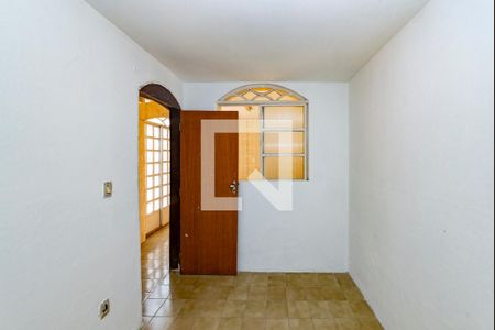 Casa à venda com 360m², 4 quartos e 4 vagasQuarto de Serviço