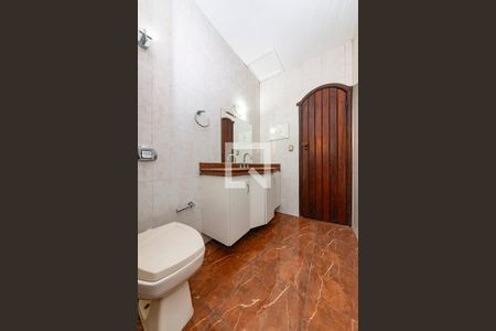 Casa à venda com 360m², 4 quartos e 4 vagasBanheiro Social