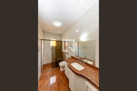 Casa à venda com 360m², 4 quartos e 4 vagasBanheiro Social