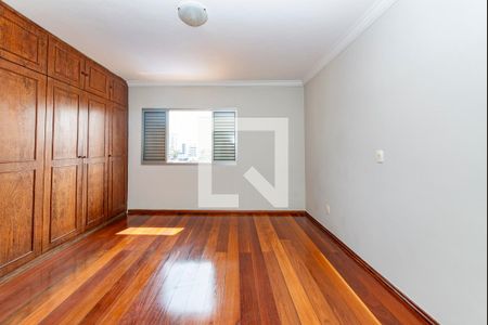 Casa à venda com 360m², 4 quartos e 4 vagasQuarto 2