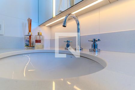 Apartamento à venda com 312m², 4 quartos e 4 vagasBanheiro da Suíte 1