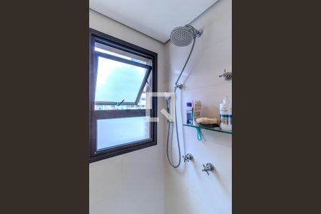 Apartamento à venda com 312m², 4 quartos e 4 vagasBanheiro 2 da Suíte 2