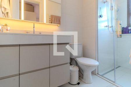 Apartamento à venda com 312m², 4 quartos e 4 vagasBanheiro da Suíte 1