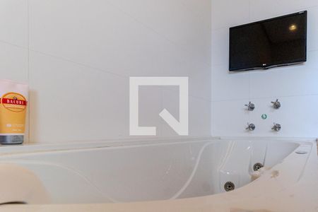 Apartamento à venda com 312m², 4 quartos e 4 vagasBanheiro 1 da Suíte 2