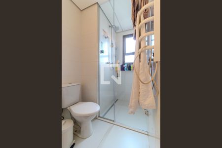 Apartamento à venda com 312m², 4 quartos e 4 vagasBanheiro da Suíte 1