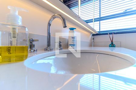 Apartamento à venda com 312m², 4 quartos e 4 vagasBanheiro 1 da Suíte 2