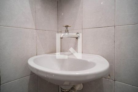 Casa à venda com 130m², 5 quartos e 1 vagaBanheiro