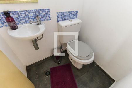 Casa de condomínio à venda com 100m², 2 quartos e 2 vagasLavabo