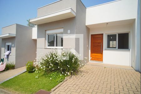 Casa de condomínio para alugar com 54m², 2 quartos e 1 vaga Casa de condomínio para alugar com 54m², 2 quartos e 1 vagaFachada