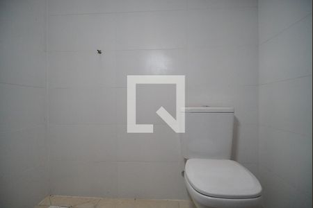 Casa de condomínio para alugar com 54m², 2 quartos e 1 vaga Casa de condomínio para alugar com 54m², 2 quartos e 1 vagaBanheiro