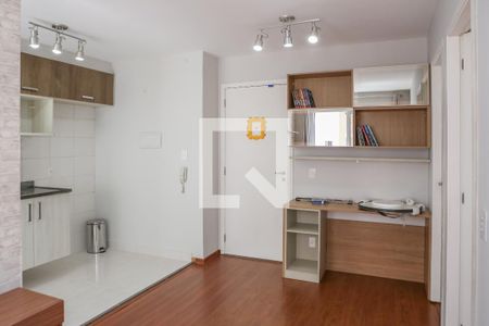 Apartamento à venda com 31m², 1 quarto e 1 vaga Apartamento à venda com 31m², 1 quarto e 1 vagaSala