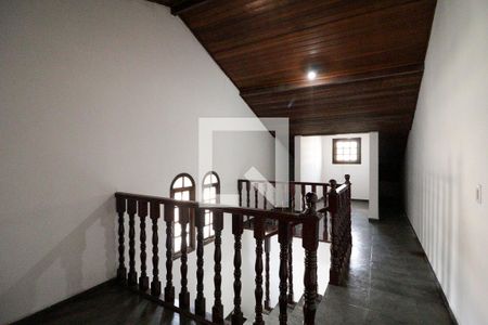 Casa à venda com 230m², 3 quartos e 4 vagasSotão