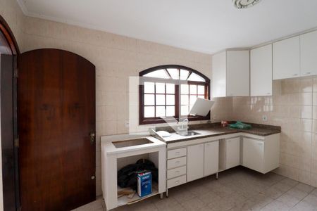 Casa à venda com 230m², 3 quartos e 4 vagasCozinha e Área de Serviço