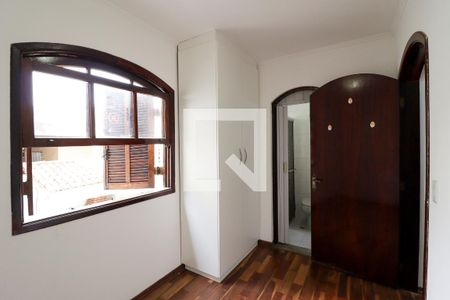 Casa à venda com 230m², 3 quartos e 4 vagasSuíte 2
