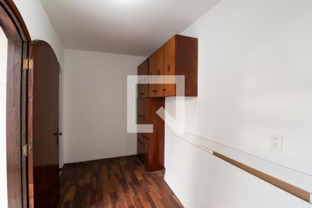 Casa à venda com 230m², 3 quartos e 4 vagasQuarto de Serviço