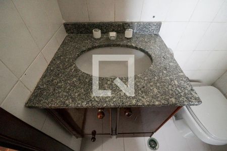 Casa à venda com 230m², 3 quartos e 4 vagasBanheiro da Suíte 3