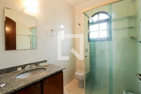 Casa à venda com 230m², 3 quartos e 4 vagasBanheiro da Suíte 1