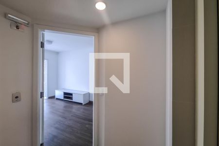 hall entrada de apartamento para alugar com 2 quartos, 67m² em Vila Dom Pedro I, São Paulo