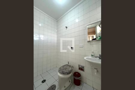 Casa para alugar com 142m², 4 quartos e 2 vagasBanheiro de serviço