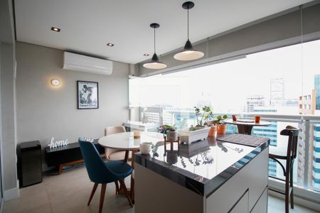 Apartamento à venda com 40m², 1 quarto e 1 vaga Apartamento à venda com 40m², 1 quarto e 1 vagaVaranda e Cozinha