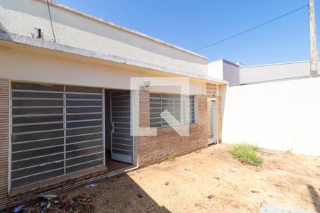 Garagem de casa à venda com 2 quartos, 200m² em Vila Teixeira, Campinas