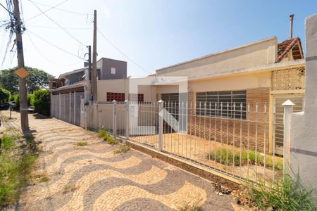 Fachada de casa à venda com 2 quartos, 200m² em Vila Teixeira, Campinas