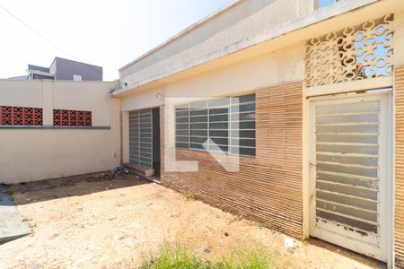 Garagem de casa à venda com 2 quartos, 200m² em Vila Teixeira, Campinas