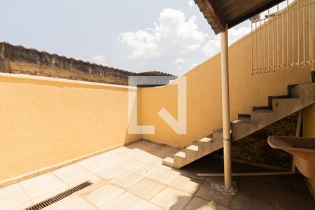 Casa à venda com 150m², 3 quartos e 2 vagas Casa à venda com 150m², 3 quartos e 2 vagasÁrea Externa