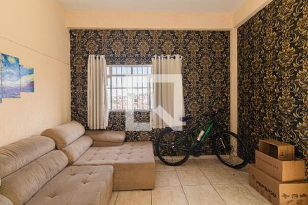 Casa à venda com 150m², 3 quartos e 2 vagas Casa à venda com 150m², 3 quartos e 2 vagasEdicula