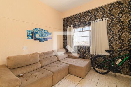 Casa à venda com 150m², 3 quartos e 2 vagas Casa à venda com 150m², 3 quartos e 2 vagasEdicula