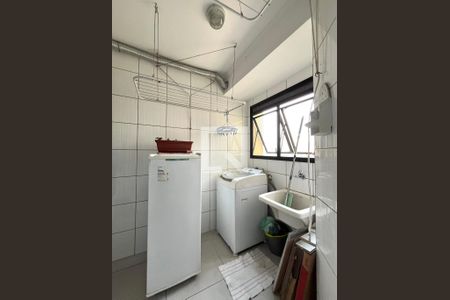 Apartamento à venda com 90m², 3 quartos e 2 vagas Apartamento à venda com 90m², 3 quartos e 2 vagasÁrea de Serviço