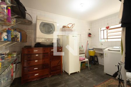 Casa para alugar com 300m², 4 quartos e 6 vagasÁrea de Serviço