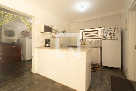 Casa para alugar com 300m², 4 quartos e 6 vagasÁrea de Serviço