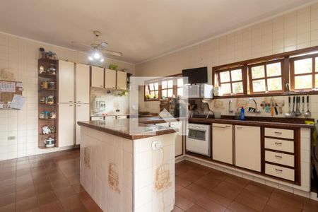 Casa para alugar com 300m², 4 quartos e 6 vagasCozinha