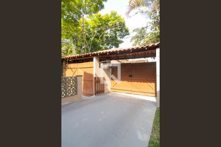 Casa para alugar com 300m², 4 quartos e 6 vagasGaragem