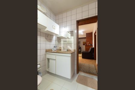 Casa para alugar com 300m², 4 quartos e 6 vagasBanheiro Corredor